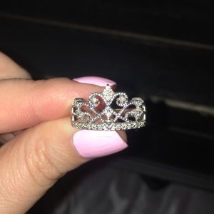 10k White Gold Tiara Ring with Diamond Chips